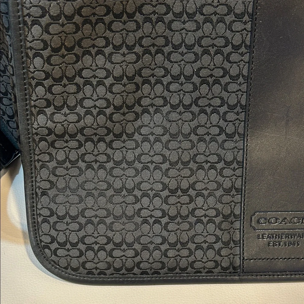 Coach Signature Hudson Laptop Black Men's Messenger Bag